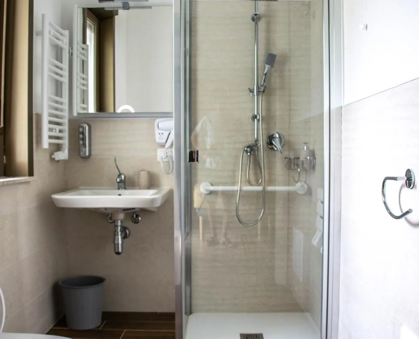 Affittacamere Politeama Crystal Rooms Palermo