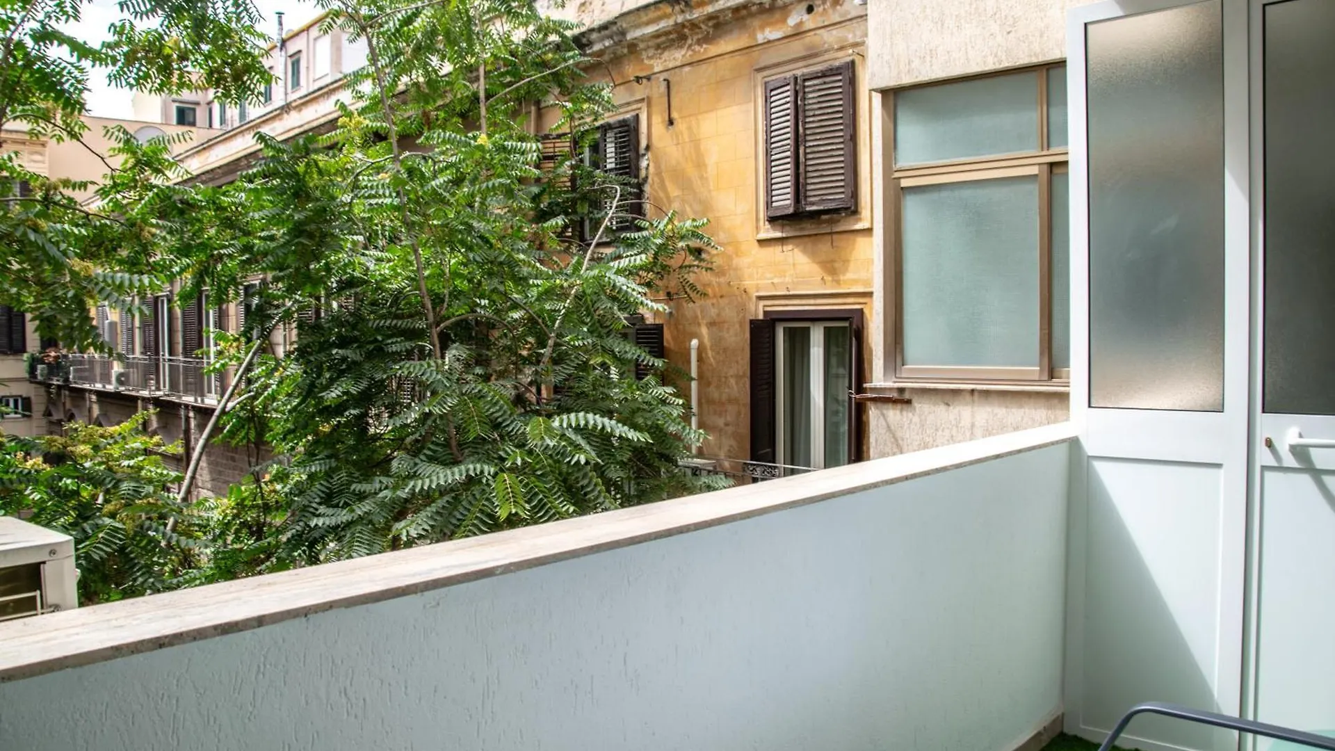 Politeama Crystal Rooms Palermo 0*,  İtalya